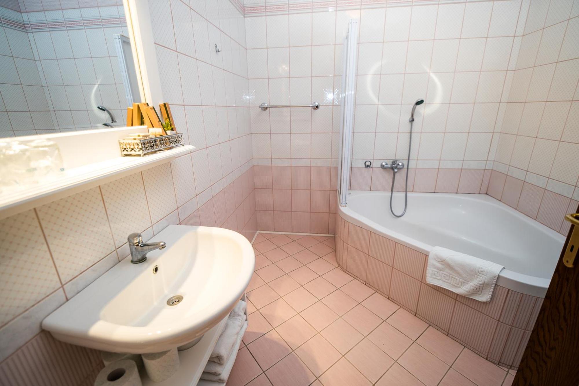 Splavar Rooms Brežice 객실 사진